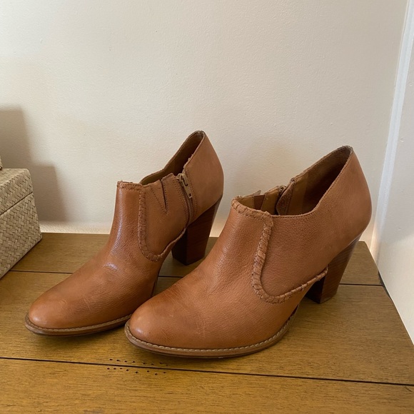 Jack Rogers Brown Leather Booties. Size 10 - Picture 2 of 5